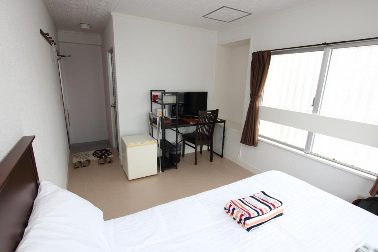 ホテルSeven House 浦添市 エクステリア 写真